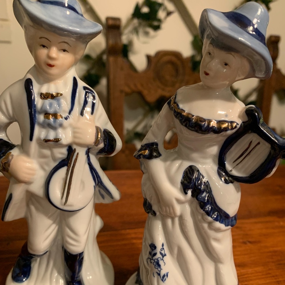 Vintage Victorian Couple Mr & Mrs